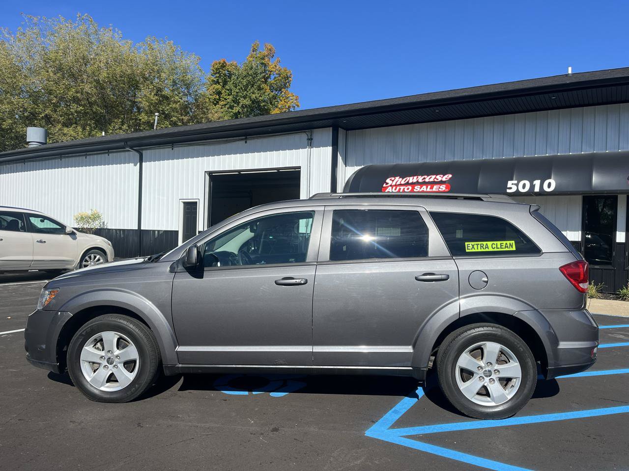 Used 2013 Dodge Journey SXT w/ Flexible Seating Group FWD image 8