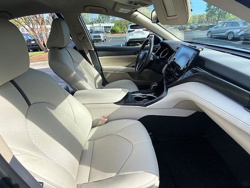 Used 2024 Toyota Camry XLE image 20