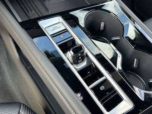 New 2026 Volkswagen Atlas Cross Sport SE FWD image 26