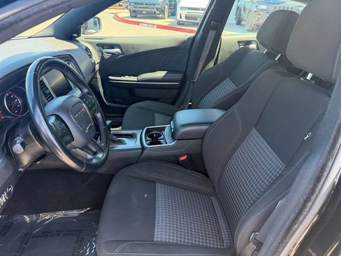 Used 2023 Dodge Charger SXT RWD image 12