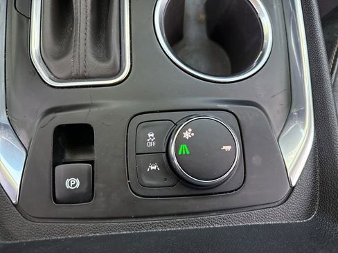 Used 2019 Chevrolet Traverse Premier w/ LPO, Blackout Package image 38