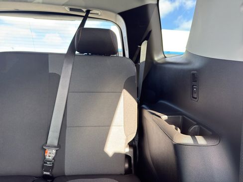 Used 2020 Chevrolet Traverse LT w/ LPO, Floor Liner Package image 35