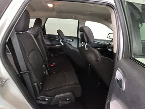 Used 2014 Dodge Journey SXT AWD/4WD image 29