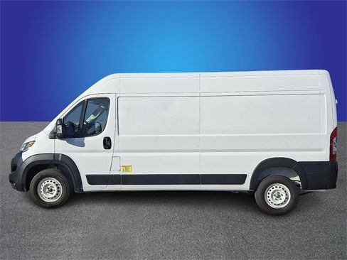 Used 2025 RAM ProMaster 2500 w/ Storage Group image 7