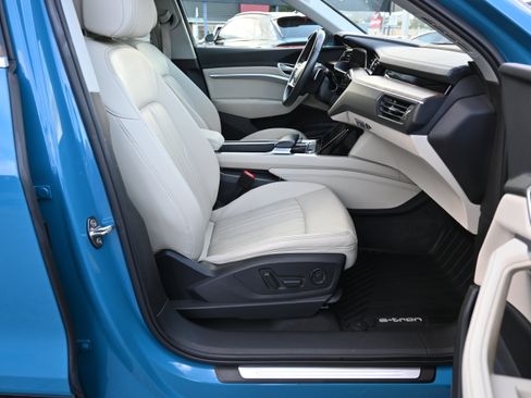 Used 2019 Audi e-tron Premium Plus image 49