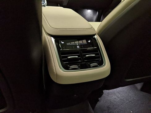 New 2026 Volvo XC90 B5 Plus image 24