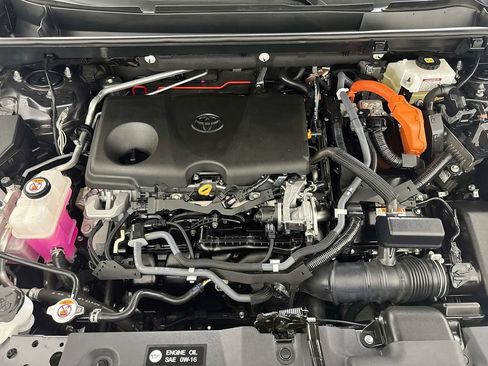 Used 2021 Toyota RAV4 XSE AWD/4WD image 32