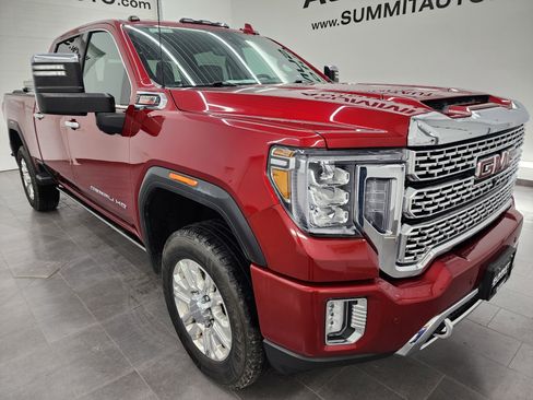 Used 2022 GMC Sierra 2500 Denali image 2
