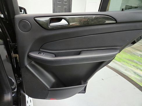 Used 2018 Mercedes-Benz GLE 350 image 30