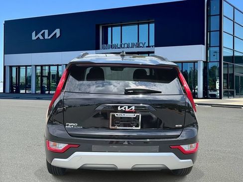 New 2026 Kia Niro EX FWD image 5