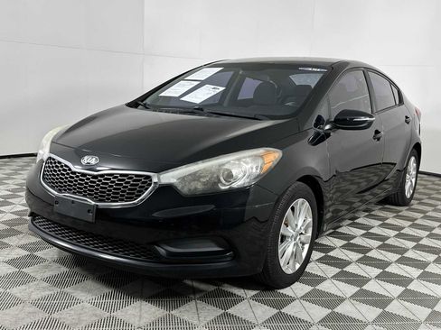 Used 2016 Kia Forte LX w/ LX Popular Plus Package image 4