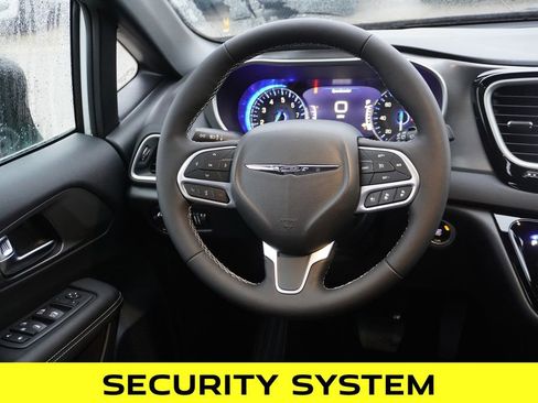 New 2026 Chrysler Voyager LX image 11