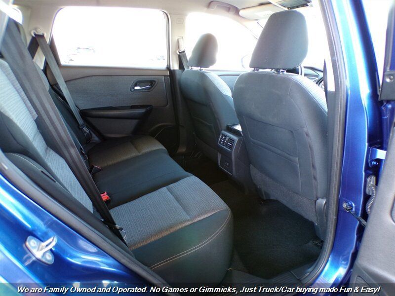 Used 2021 Nissan Rogue SV FWD image 26
