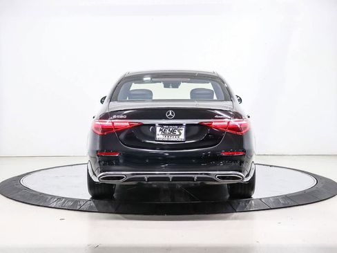 Used 2022 Mercedes-Benz S 580 4MATIC Sedan image 3