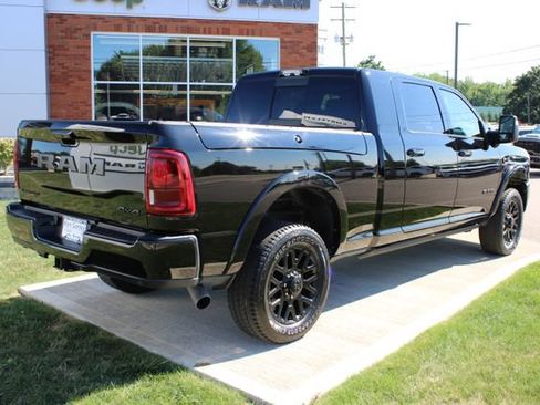Used 2025 RAM 2500 Limited AWD/4WD image 45
