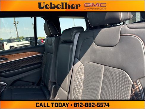 Used 2021 Jeep Grand Cherokee L Summit image 20