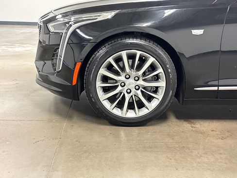 Certified 2019 Cadillac CT6 Premium Luxury image 9