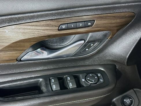 Used 2018 GMC Terrain Denali w/ Advanced Safety Package image 24