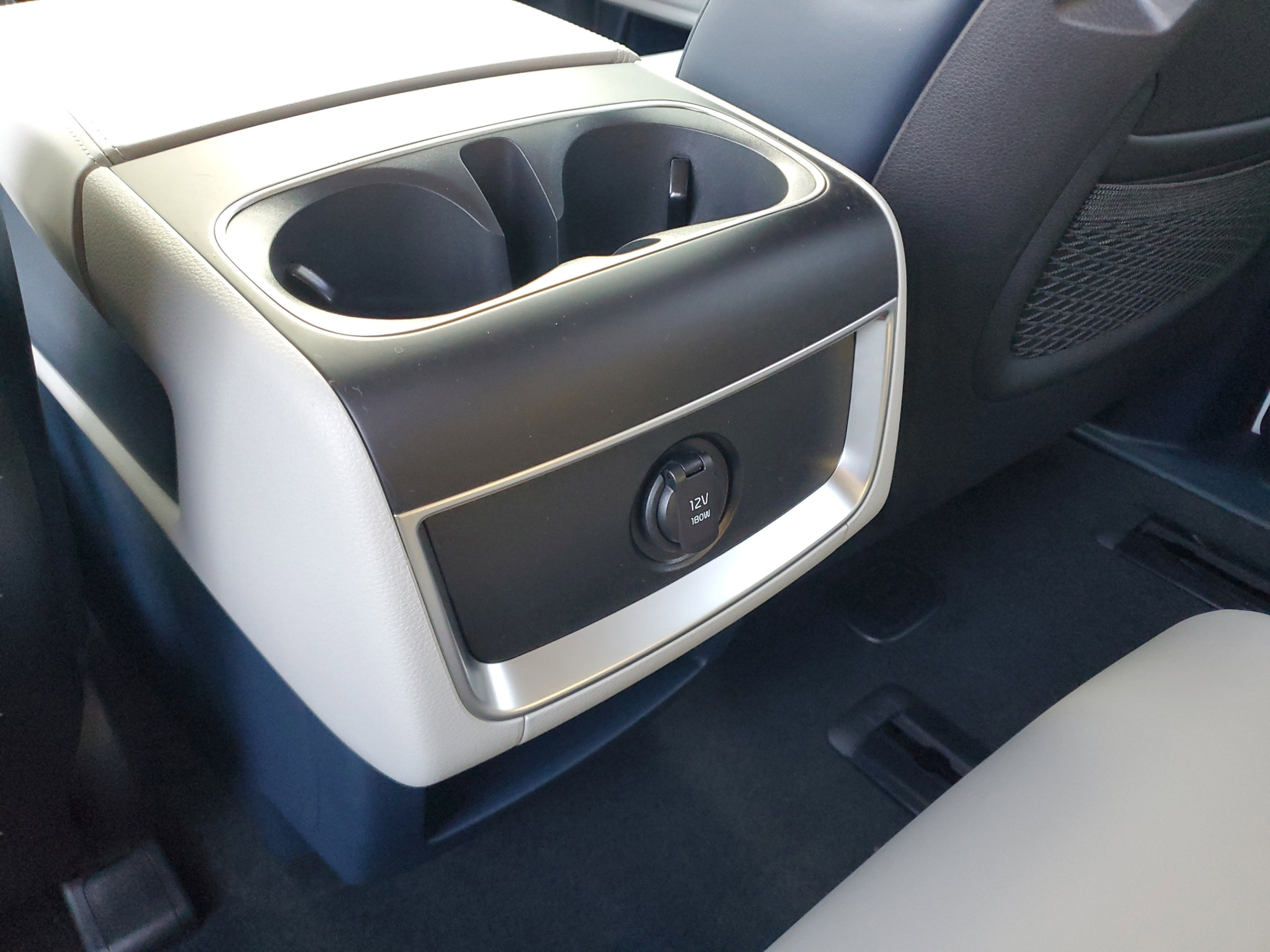 New 2026 Kia Carnival EX FWD image 11