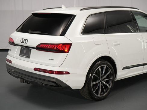 Used 2023 Audi Q7 3.0T Prestige AWD/4WD image 15