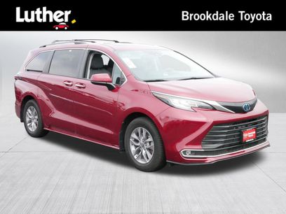 Certified 2022 Toyota Sienna XLE
