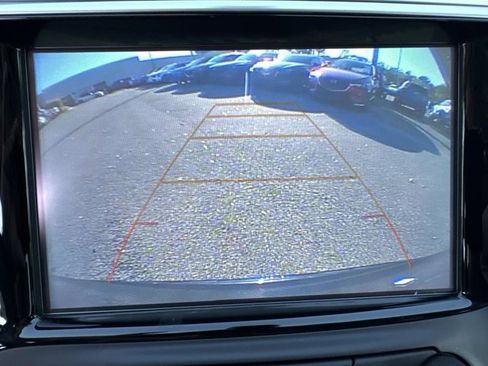 Used 2020 Buick Envision Essence image 30