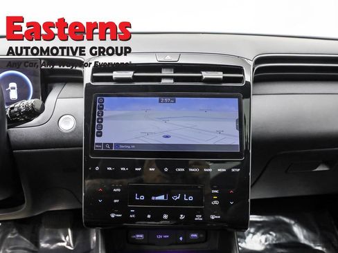 Used 2022 Hyundai Tucson Limited image 12