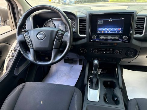 Used 2023 Nissan Frontier SV w/ SV Convenience Package AWD/4WD image 7