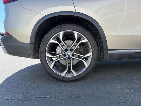 Used 2019 BMW X5 xDrive40i w/ Executive Package image 9