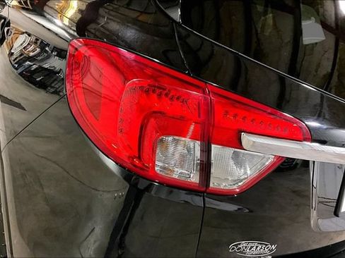 Used 2018 Buick Envision Premium w/ LPO, Hit The Road Package AWD/4WD image 8