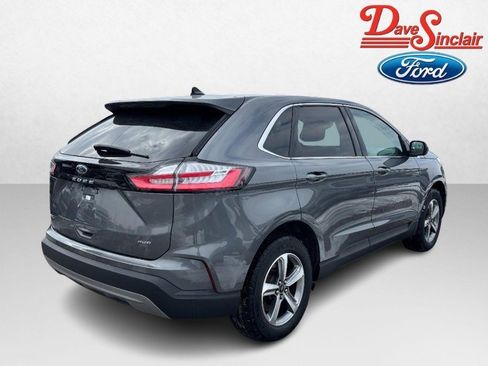 Used 2024 Ford Edge SEL w/ Convenience Package image 7