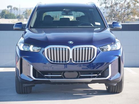 New 2026 BMW X5 xDrive50e w/ Premium Package image 2