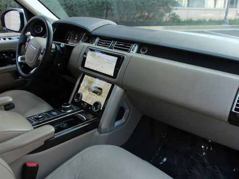 Used 2018 Land Rover Range Rover Supercharged image 22