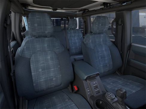 New 2025 Ford Bronco Heritage Edition image 10