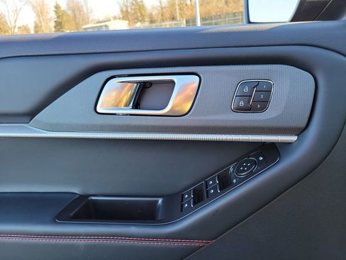 New 2026 Ford Explorer ST-Line image 18