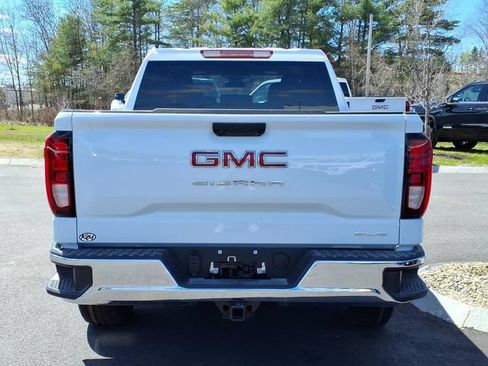 New 2026 GMC Sierra 1500 SLE w/ LPO, GMC Protection Package AWD/4WD image 5