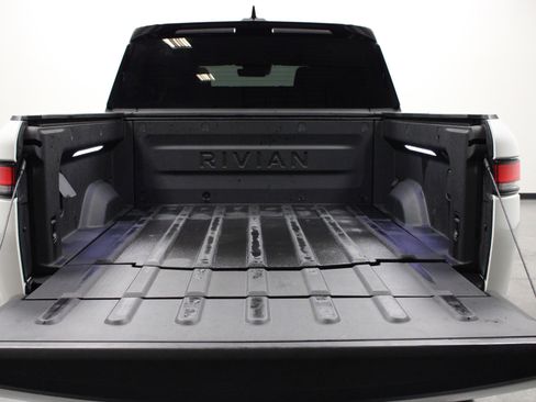 Used 2023 Rivian R1T Adventure image 14