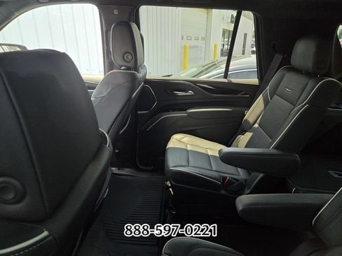 Used 2024 Cadillac Escalade Sport w/ LPO, ONYX Package AWD/4WD image 3