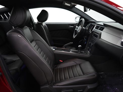 Used 2014 Ford Mustang GT w/ V8 Black Appearance Package image 18