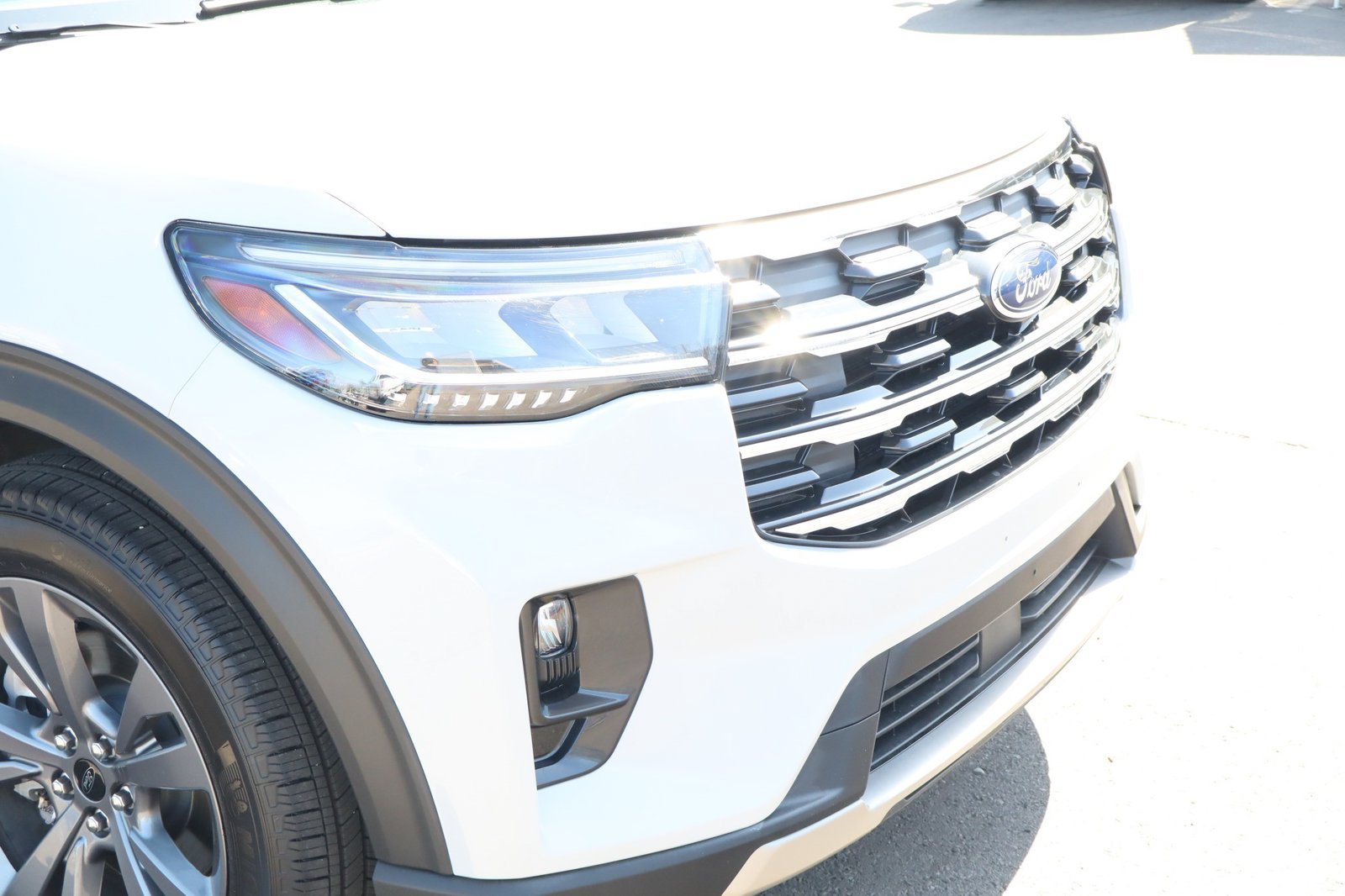 Used 2026 Ford Explorer Active w/ Active Comfort Package AWD/4WD image 9