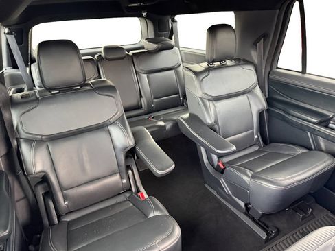 Used 2025 Ford Expedition Max Platinum w/ Stealth Performance Package AWD/4WD image 34