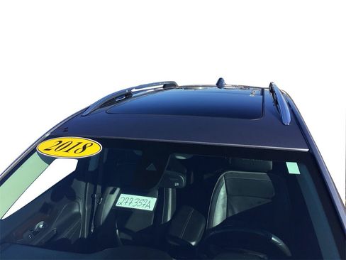 Used 2018 GMC Terrain Denali w/ Advanced Safety Package image 12