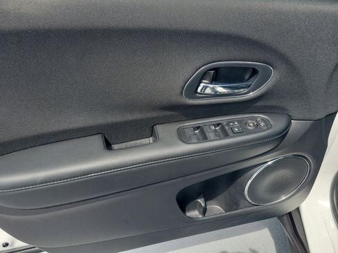 Used 2022 Honda HR-V EX image 18
