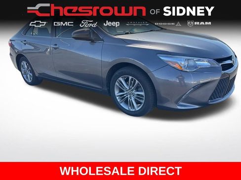 Used 2016 Toyota Camry SE w/ Moonroof Package image 7