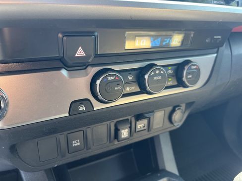 Used 2023 Toyota Tacoma SR5 RWD image 29