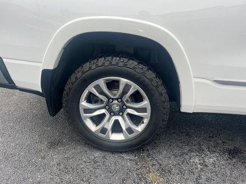 Used 2019 RAM 1500 Laramie Longhorn AWD/4WD image 33