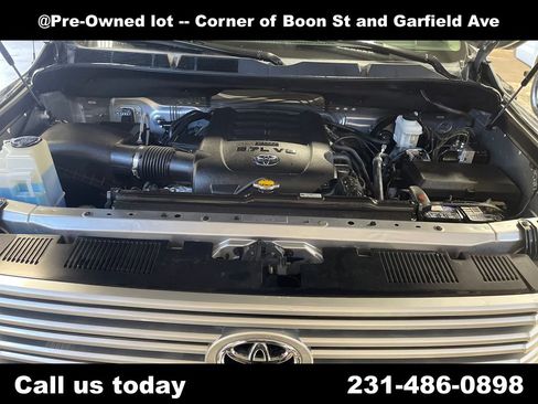Used 2014 Toyota Tundra Limited w/ Limited Premium Package AWD/4WD image 10