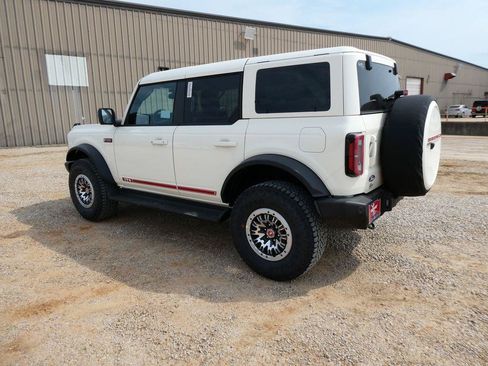 New 2026 Ford Bronco Outer Banks w/ Sasquatch Package AWD/4WD image 7