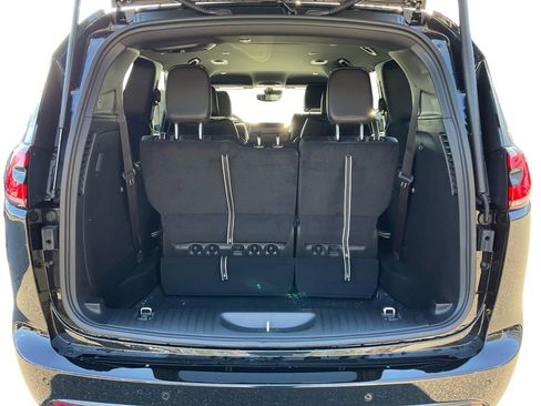 New 2026 Chrysler Pacifica Select w/ S Appearance Package image 13