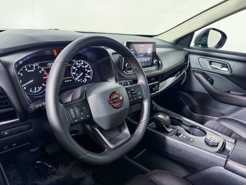 Certified 2026 Nissan Rogue SV AWD/4WD image 42